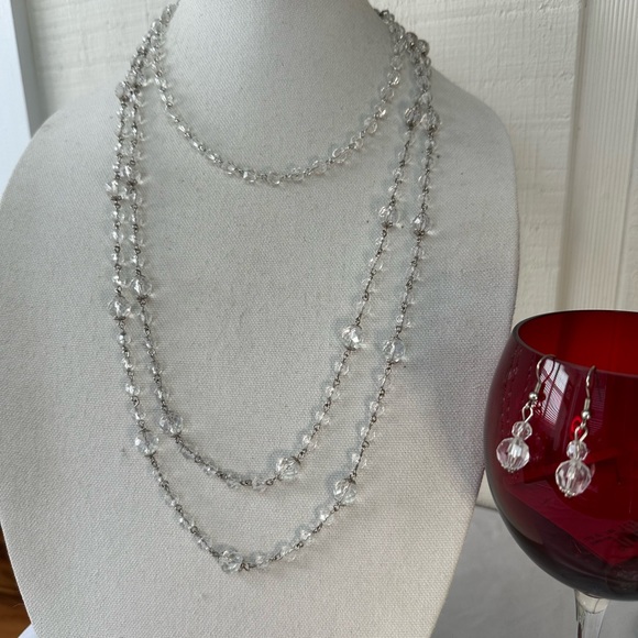 Sparkly faceted clear bead necklaces and earrings - Picture 1 of 9